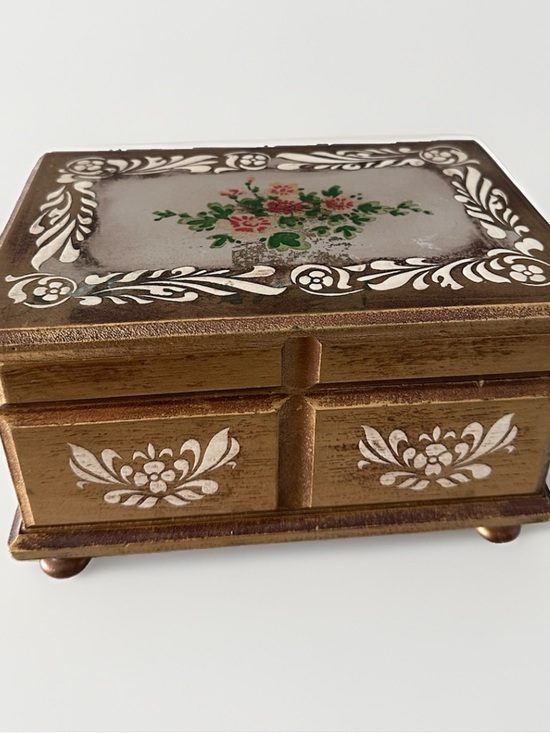 Other - Vintage Gold FLORENTINE JEWELRY Music Box JAPAN  Velvet Interior WORKS